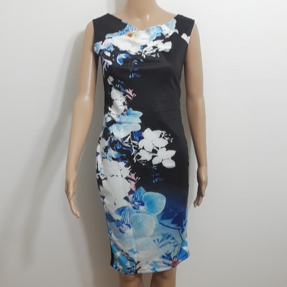 dress - Picture 1 of 5